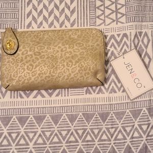 BRAND NEW LEOPARD WRISTLET